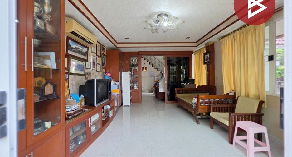 For sale 4 bedrooms house in Lam Luk Ka, Pathum Thani