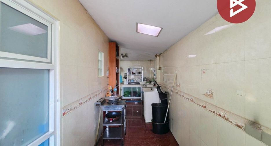 For sale 4 bedrooms house in Lam Luk Ka, Pathum Thani