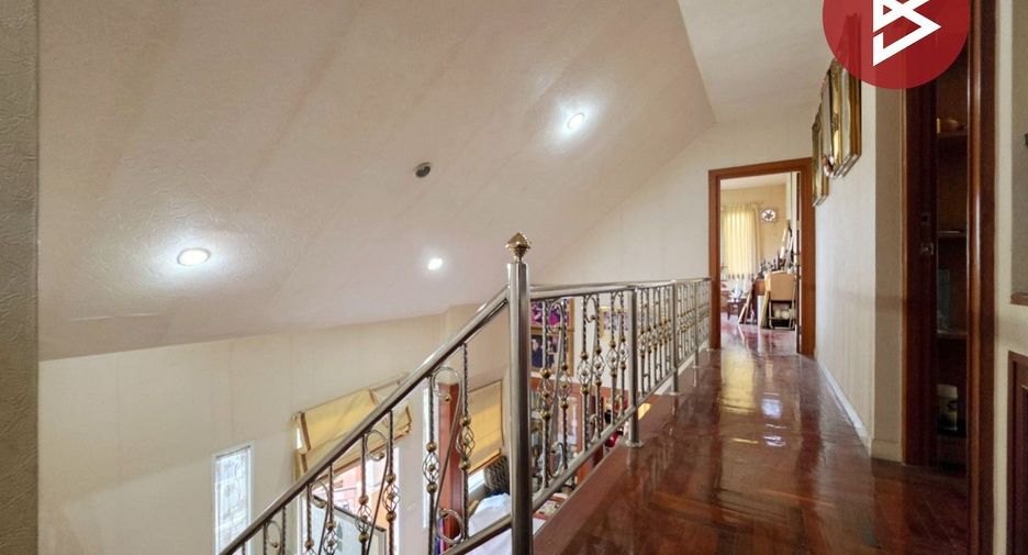For sale 4 bedrooms house in Lam Luk Ka, Pathum Thani