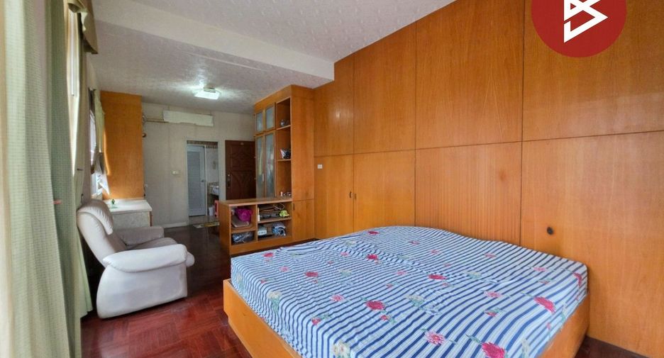 For sale 4 bedrooms house in Lam Luk Ka, Pathum Thani