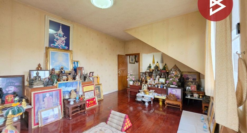 For sale 4 bedrooms house in Lam Luk Ka, Pathum Thani