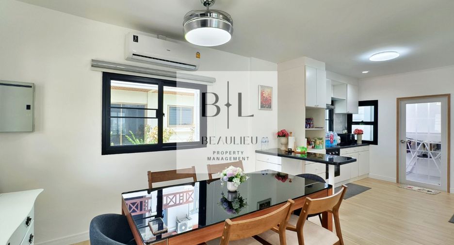 For sale and for rent 3 bedrooms house in Sattahip, Chonburi