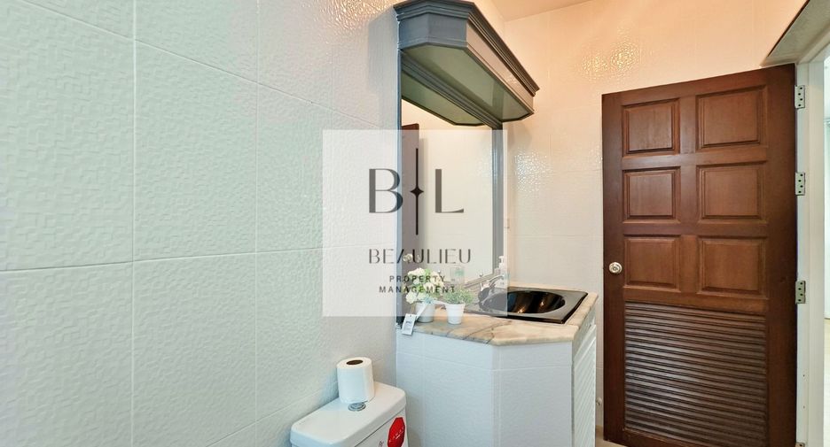 For sale and for rent 3 bedrooms house in Sattahip, Chonburi