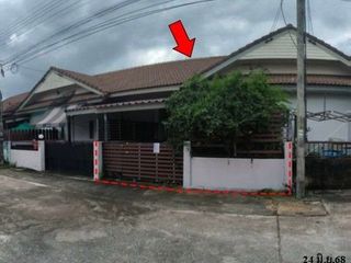 For sale 1 Beds townhouse in Prachantakham, Prachin Buri