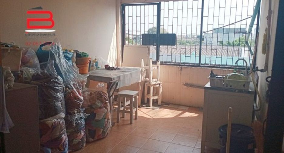 For rent and for sale 3 bedrooms retail Space in Lat Phrao, Bangkok