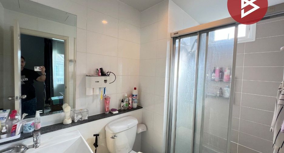 Haus zum Kauf mit 3 Zimmer in Sai Noi, Nonthaburi