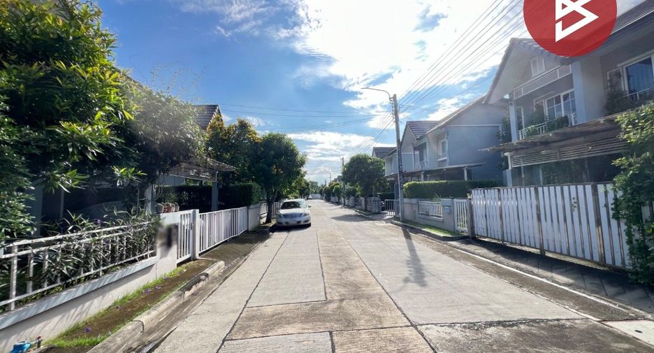 Haus zum Kauf mit 3 Zimmer in Sai Noi, Nonthaburi