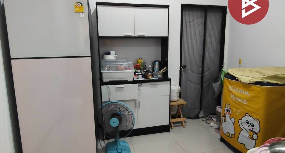 Casa en venta de 2 habitaciones en Phan Thong, Chonburi