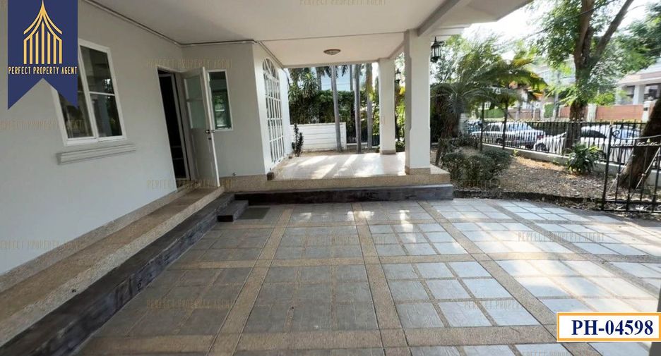 Haus zum Kauf mit 4 Zimmer in Prawet, Bangkok