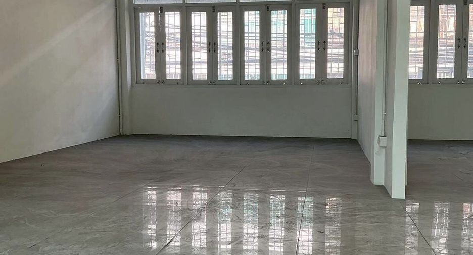 出租 仓库 在 Khlong Toei, 曼谷