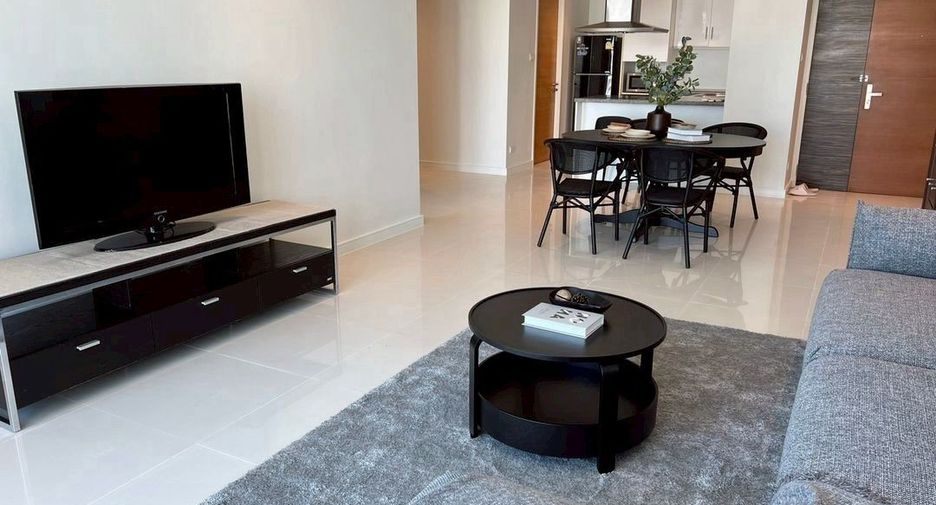 For rent 2 bedrooms condo in Khlong Toei, Bangkok