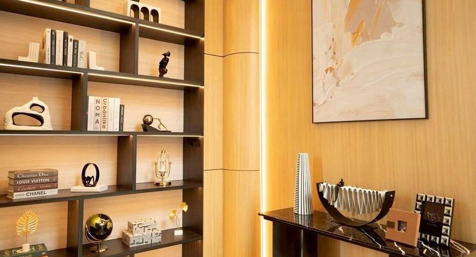 For sale 4 bedrooms house in Watthana, Bangkok