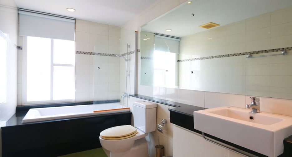 For sale 2 bedrooms condo in Mueang Chiang Mai, Chiang Mai