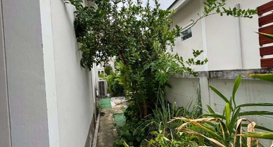 À vendre 2 chambres maison à Phan Thong, Chonburi