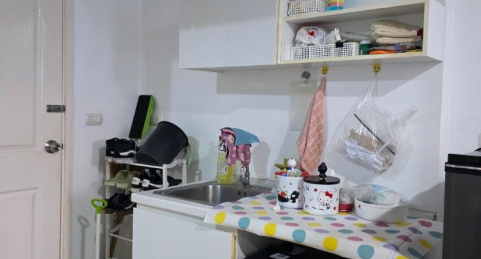 For sale 1 bed condo in Mueang Samut Prakan, Samut Prakan