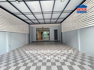 For sale 4 bedrooms townhouse in Lat Krabang, Bangkok