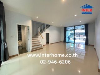 For sale 4 bedrooms townhouse in Lat Krabang, Bangkok