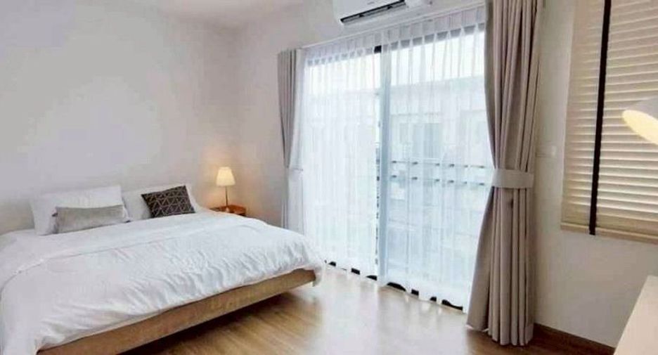 For rent 3 bedrooms townhouse in Prawet, Bangkok