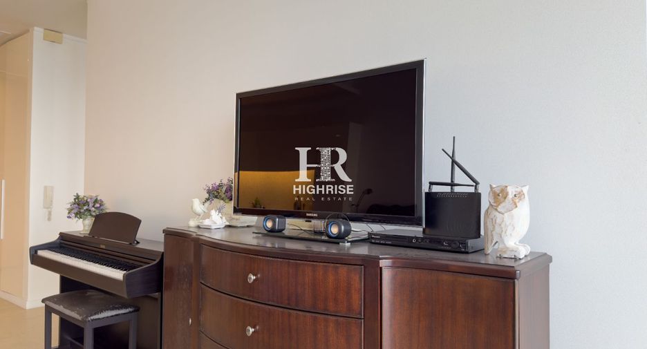 For sale 2 bedrooms condo in North Pattaya, Pattaya