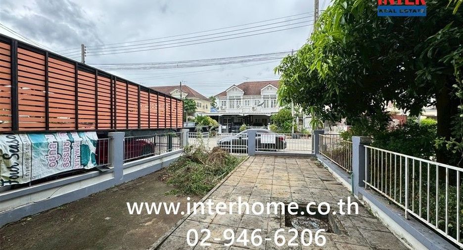 For sale 3 bedrooms townhouse in Thanyaburi, Pathum Thani