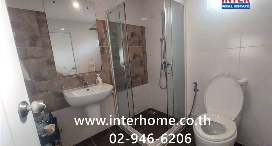Casa en venta de 4 habitaciones en Bang Sao Thong, Samut Prakan