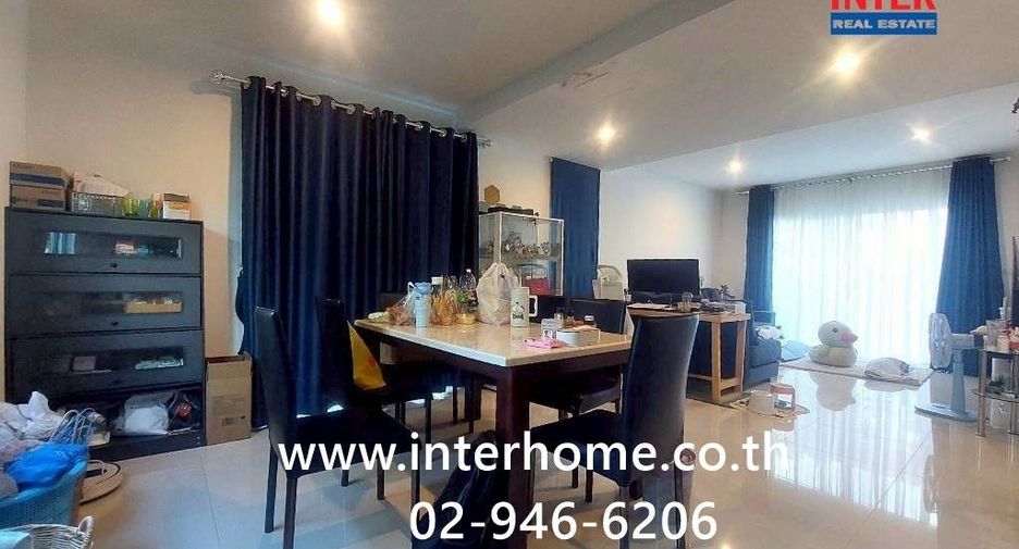 Casa en venta de 4 habitaciones en Bang Sao Thong, Samut Prakan