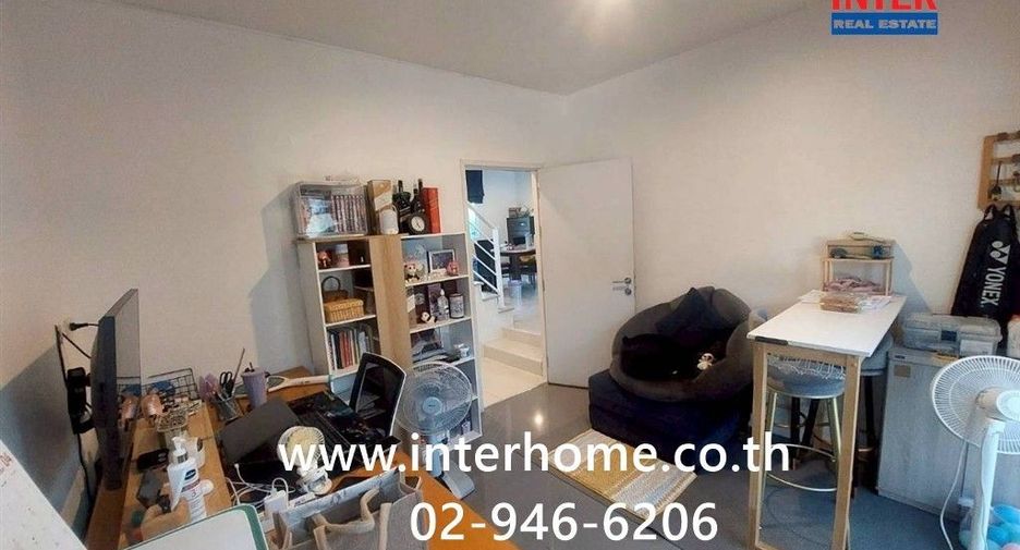 Casa en venta de 4 habitaciones en Bang Sao Thong, Samut Prakan