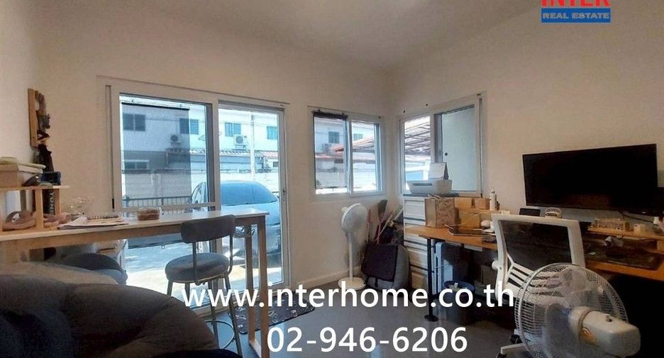 Casa en venta de 4 habitaciones en Bang Sao Thong, Samut Prakan