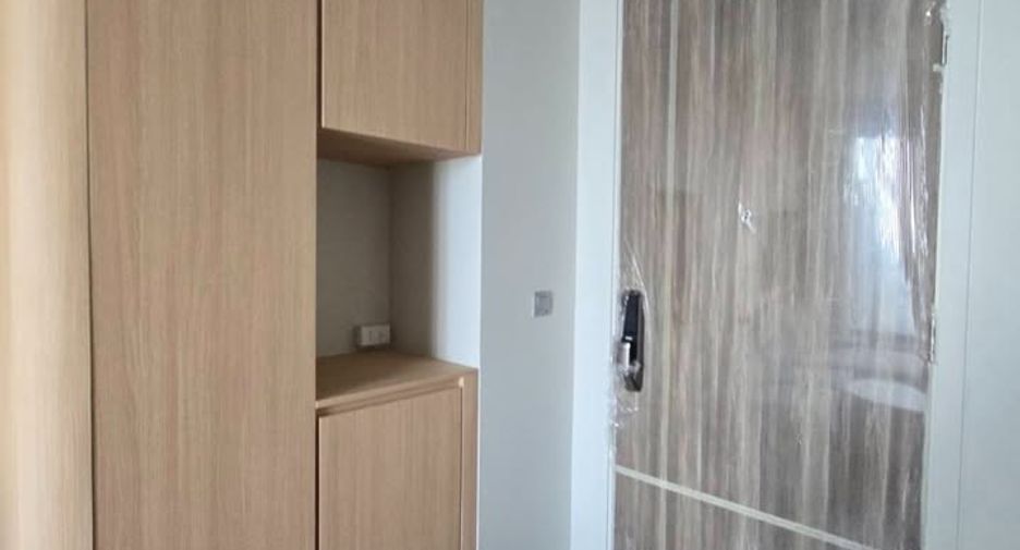 For rent 1 bed condo in Phra Khanong, Bangkok