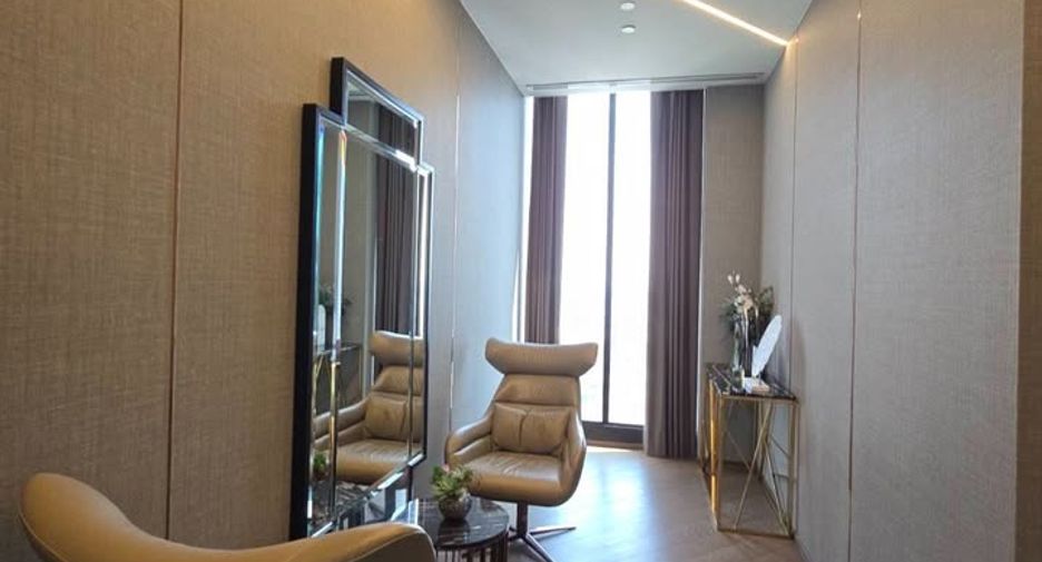 For rent 1 bed condo in Phra Khanong, Bangkok