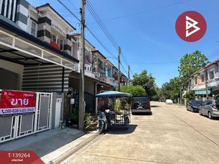 For sale 3 bedrooms townhouse in Mueang Pathum Thani, Pathum Thani