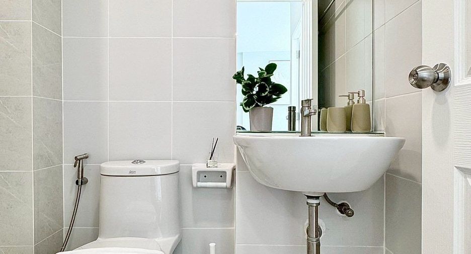 For sale 1 Beds condo in Chom Thong, Bangkok
