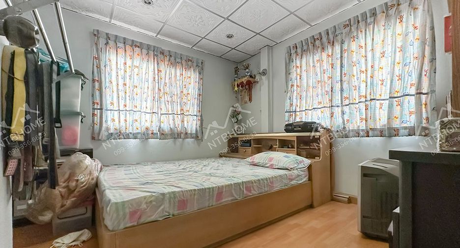 Casa adosada en venta de 2 habitaciones en Mueang Nonthaburi, Nonthaburi