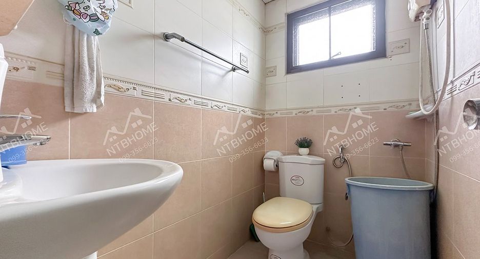 Casa adosada en venta de 2 habitaciones en Mueang Nonthaburi, Nonthaburi