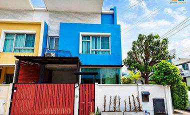For sale 3 bedrooms townhouse in Khlong Sam Wa, Bangkok