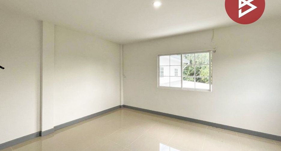 For sale 2 bedrooms townhouse in Mueang Nakhon Pathom, Nakhon Pathom