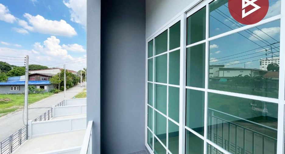 For sale 2 bedrooms townhouse in Mueang Nakhon Pathom, Nakhon Pathom