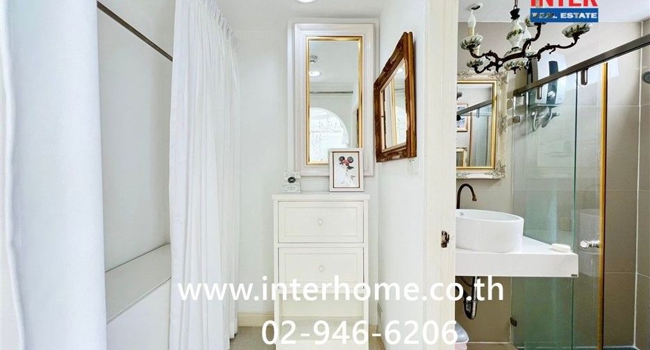 À vendre 1 chambre condo à Sathon, Bangkok