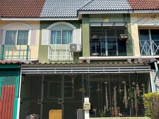 Продажа 3 спальни таунхаус в Нонг Кхаем, Бангкок
