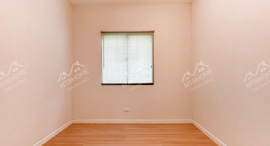 Casa adosada en venta de 4 habitaciones en Bang Bua Thong, Nonthaburi