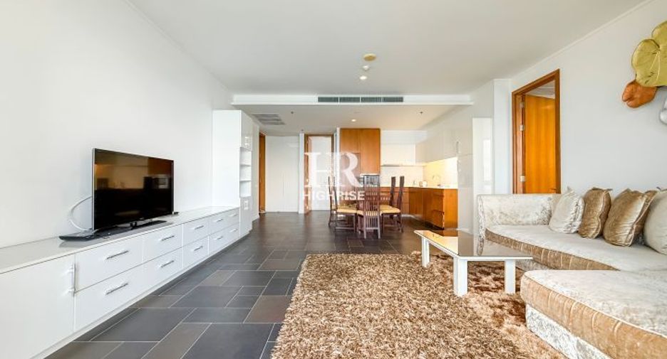 For rent and for sale 2 bedrooms condo in North Pattaya, Pattaya