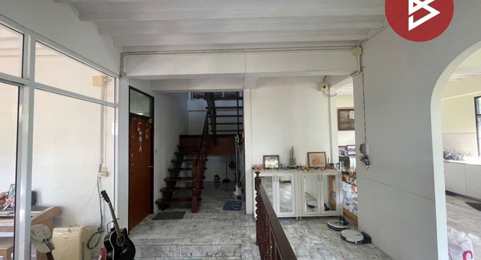 For sale 3 bedrooms house in Bang Na, Bangkok
