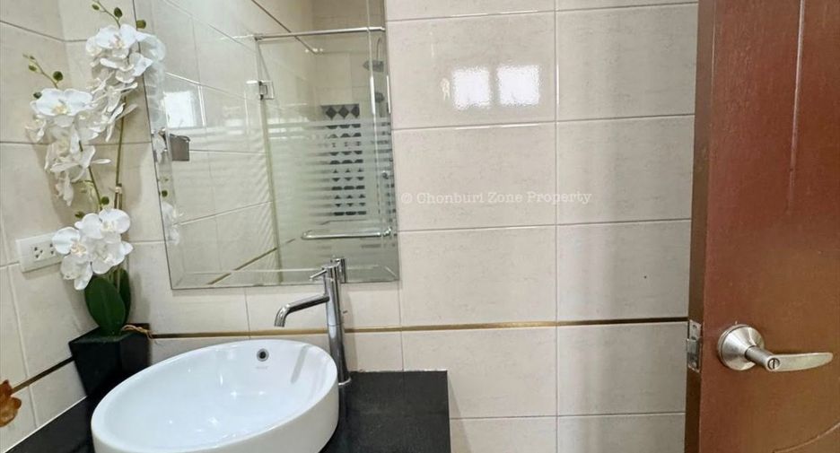 For rent and for sale 3 bedrooms house in Huay Yai, Pattaya