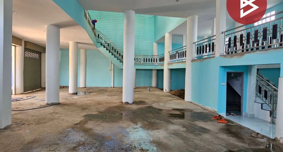 For sale 3 bedrooms retail Space in Laplae, Uttaradit