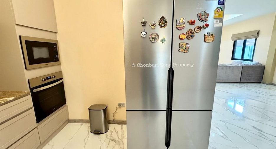 For rent 4 bedrooms house in Si Racha, Chonburi