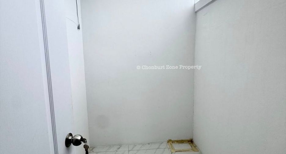 For rent 4 bedrooms house in Si Racha, Chonburi