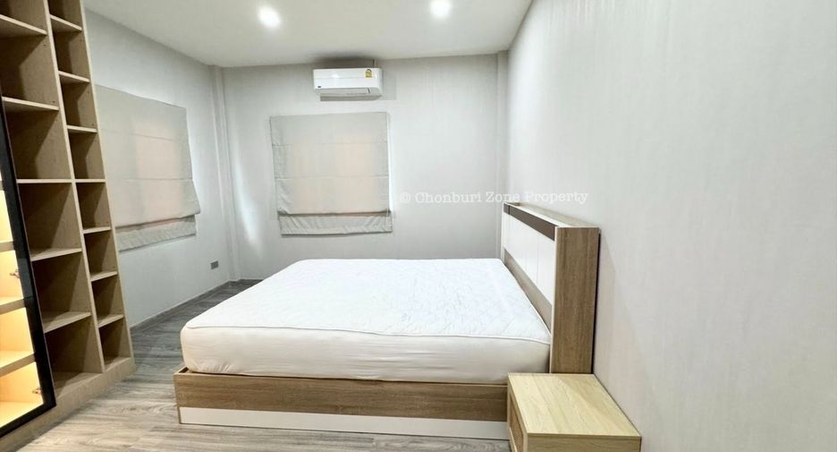 For rent 4 bedrooms house in Si Racha, Chonburi