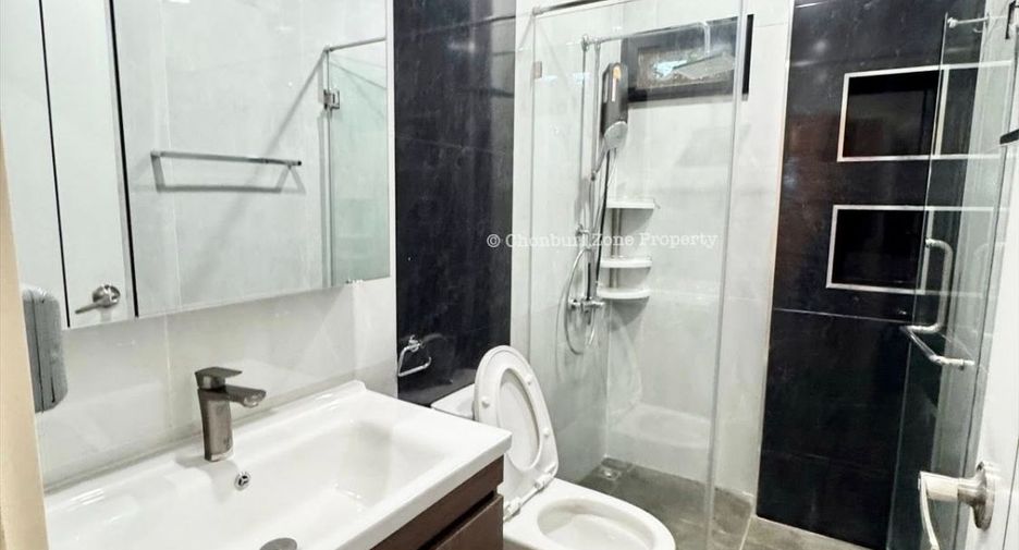 For rent 4 bedrooms house in Si Racha, Chonburi