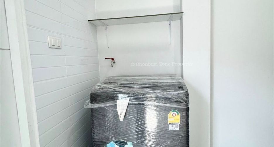 Haus zur Miete mit 3 Zimmer in Si Racha, Chonburi