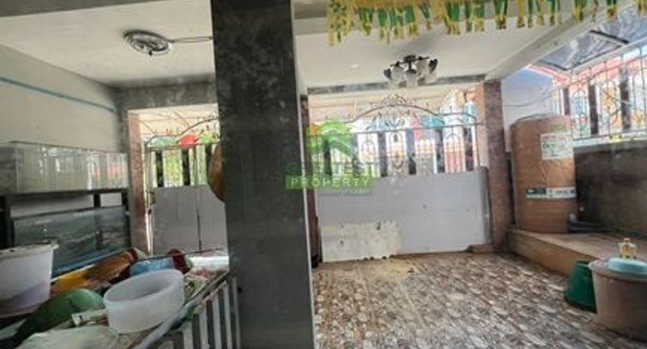 Casa adosada en venta de 3 habitaciones en Bang Khun Thian, Bangkok